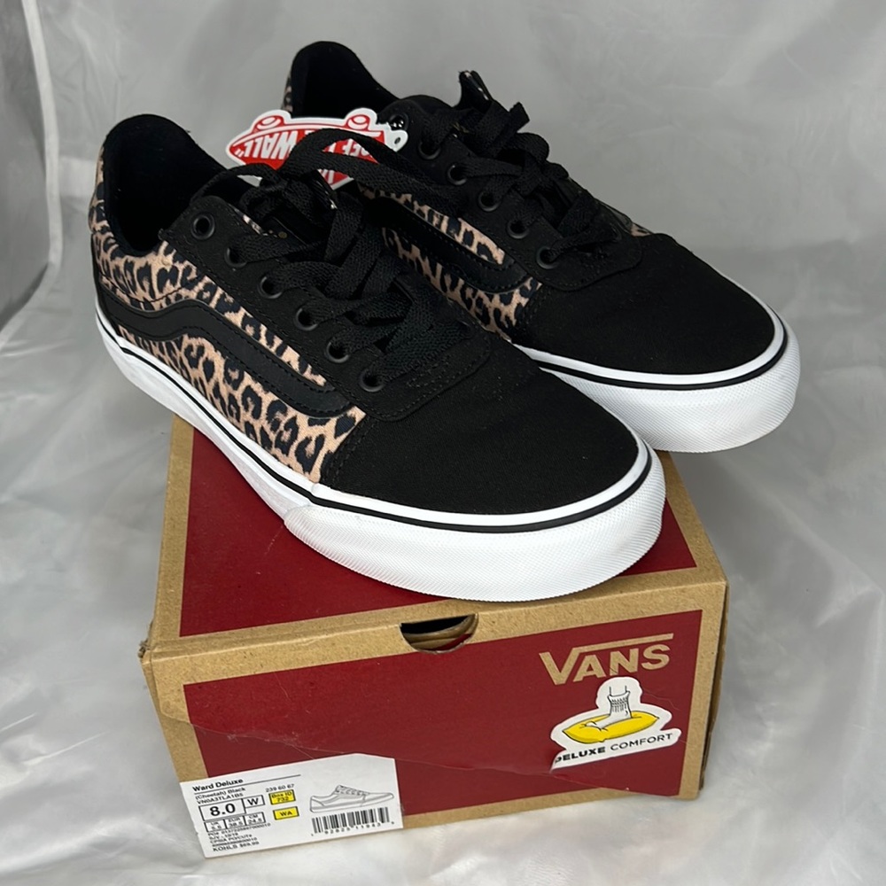Leopard Vans